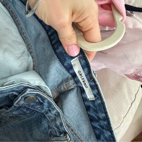 GRLFRND Denim shorts Kerry high rise cuffed distressed light wash raw hem jean - Picture 11 of 12